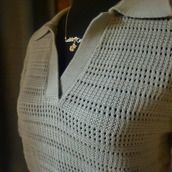 NWT! DKNY Warm Sage Loose Weave Short-Sleeved V-Neck Sweater - Size M - Picture 2 of 8